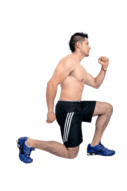 Man doet een oefening voor de benen genaamd lunges